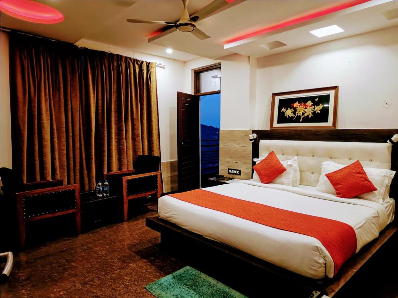 King Castle Mcleodganj-Centrally Heated And Air Cooled- Near Mall Road - Free Parking Dharamshala Bagian luar foto