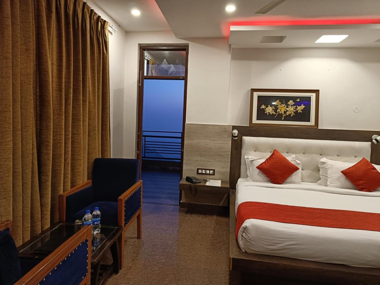 King Castle Mcleodganj-Centrally Heated And Air Cooled- Near Mall Road - Free Parking Dharamshala Bagian luar foto